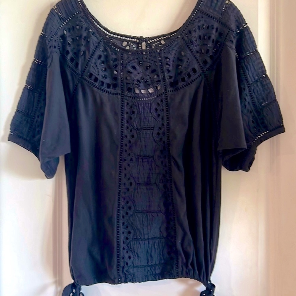 EUC ANTHRO Vanessa Virginia Festive Top (S)